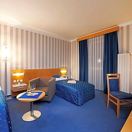 Blue 3*