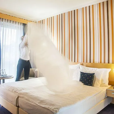 Blue Hotel Pressburg